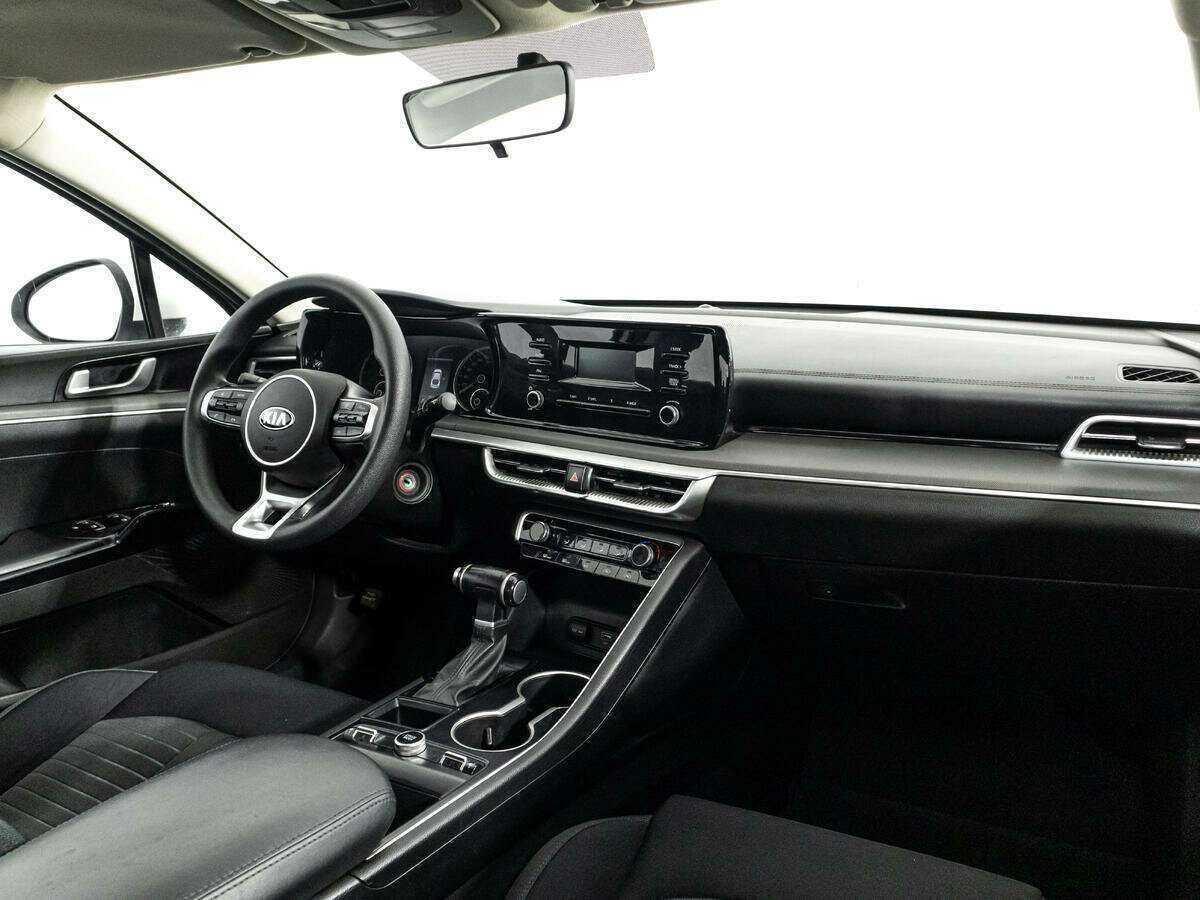 Kia K5 2020 года с пробегом. Фото: #8
