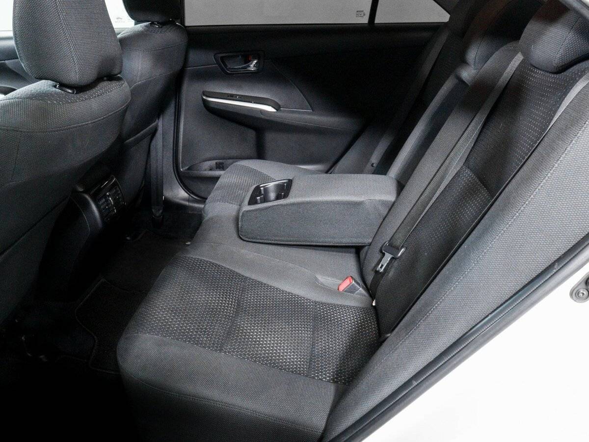 Toyota Camry 2013 года с пробегом. Фото: #9