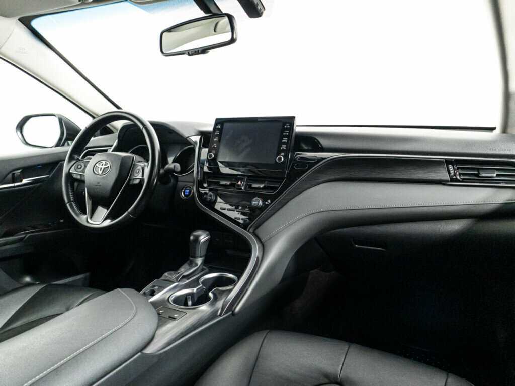 Toyota Camry 2021 года с пробегом. Фото: #8