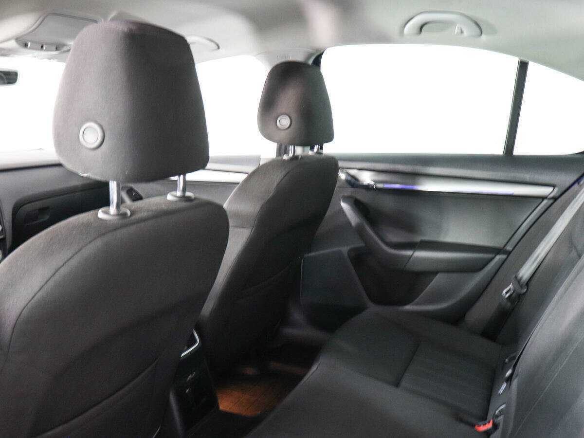 Skoda Octavia 2018 года с пробегом. Фото: #11
