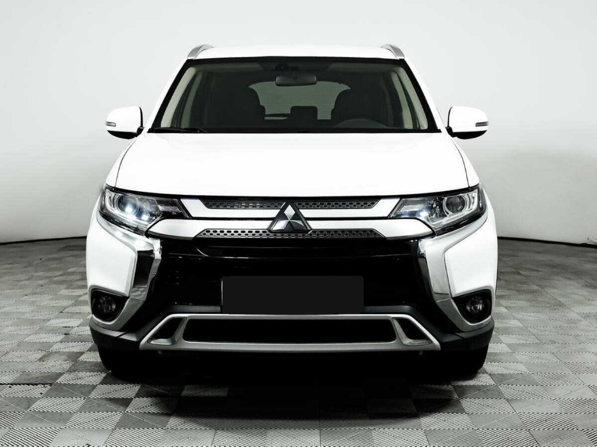 Mitsubishi Outlander 2019 года с пробегом. Фото: #1