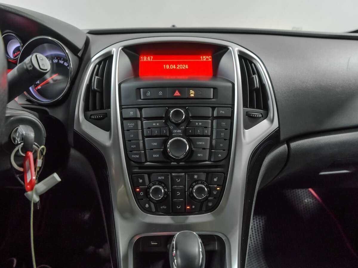 Opel Astra 2013 года с пробегом. Фото: #6