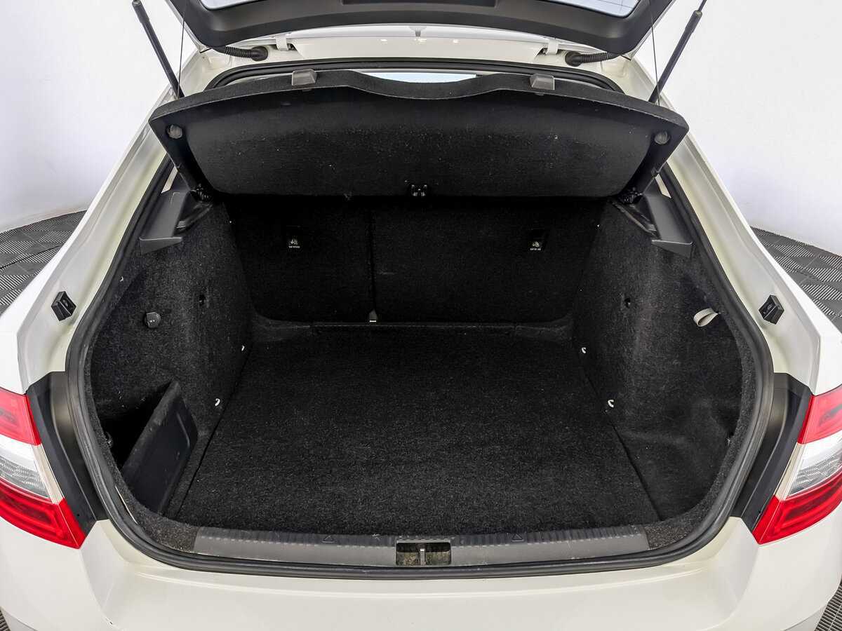 Skoda Octavia 2018 года с пробегом. Фото: #9