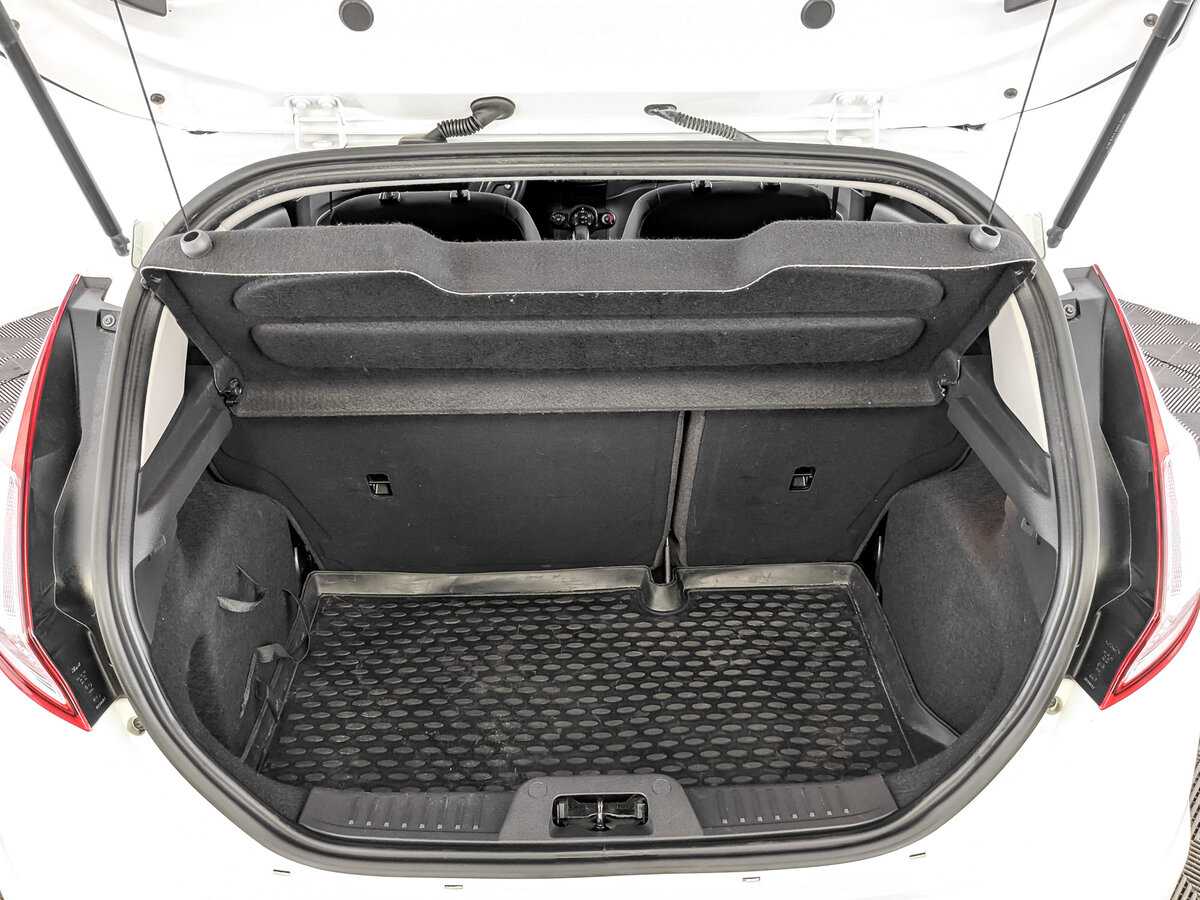 Ford Fiesta 2017 года с пробегом. Фото: #9