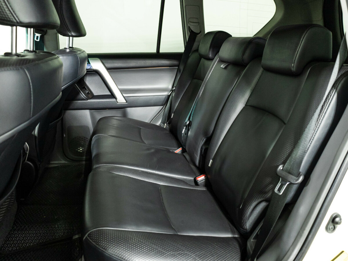 Toyota Land Cruiser Prado 2013 года с пробегом. Фото: #7