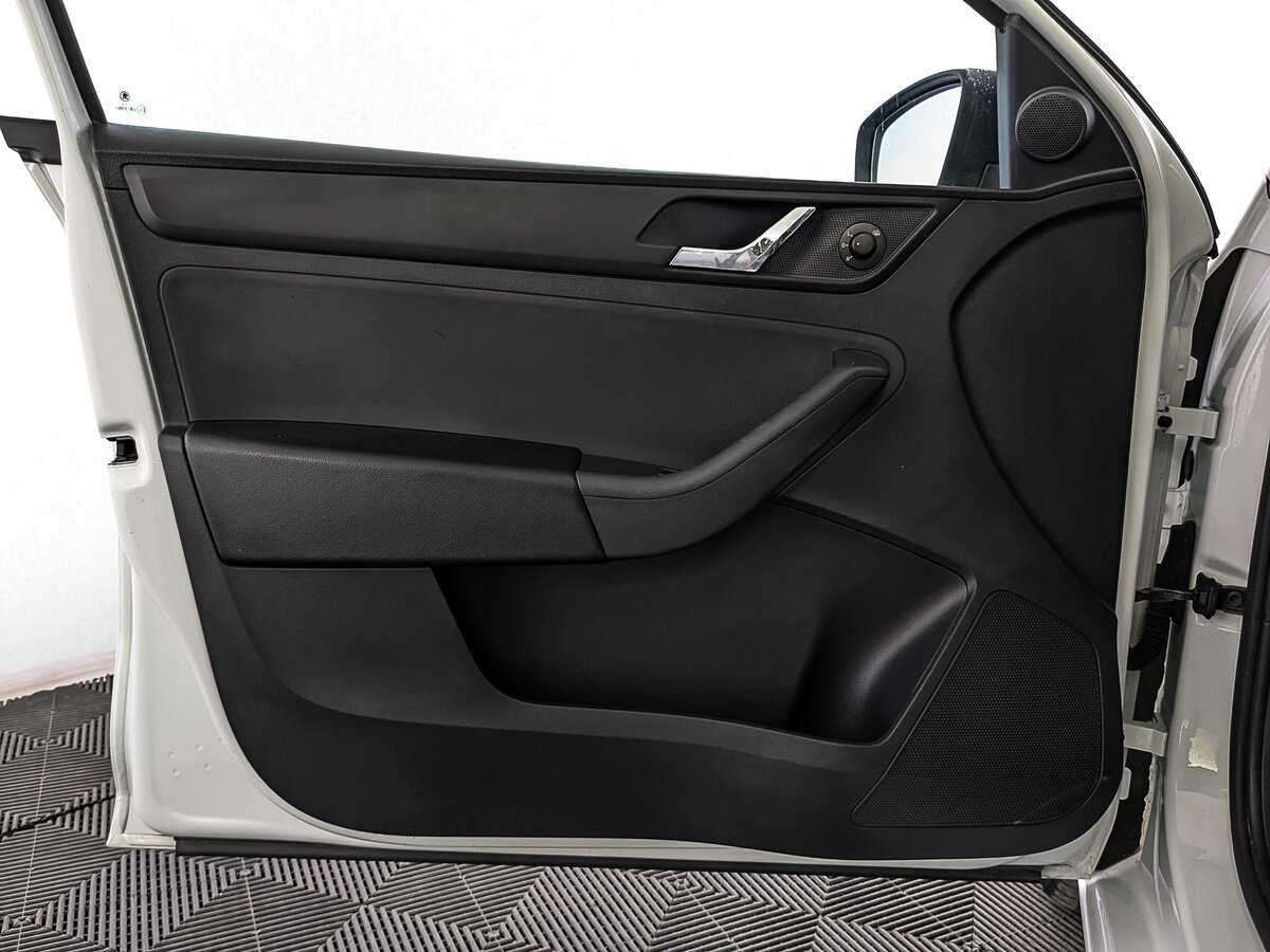 Skoda Rapid 2017 года с пробегом. Фото: #18