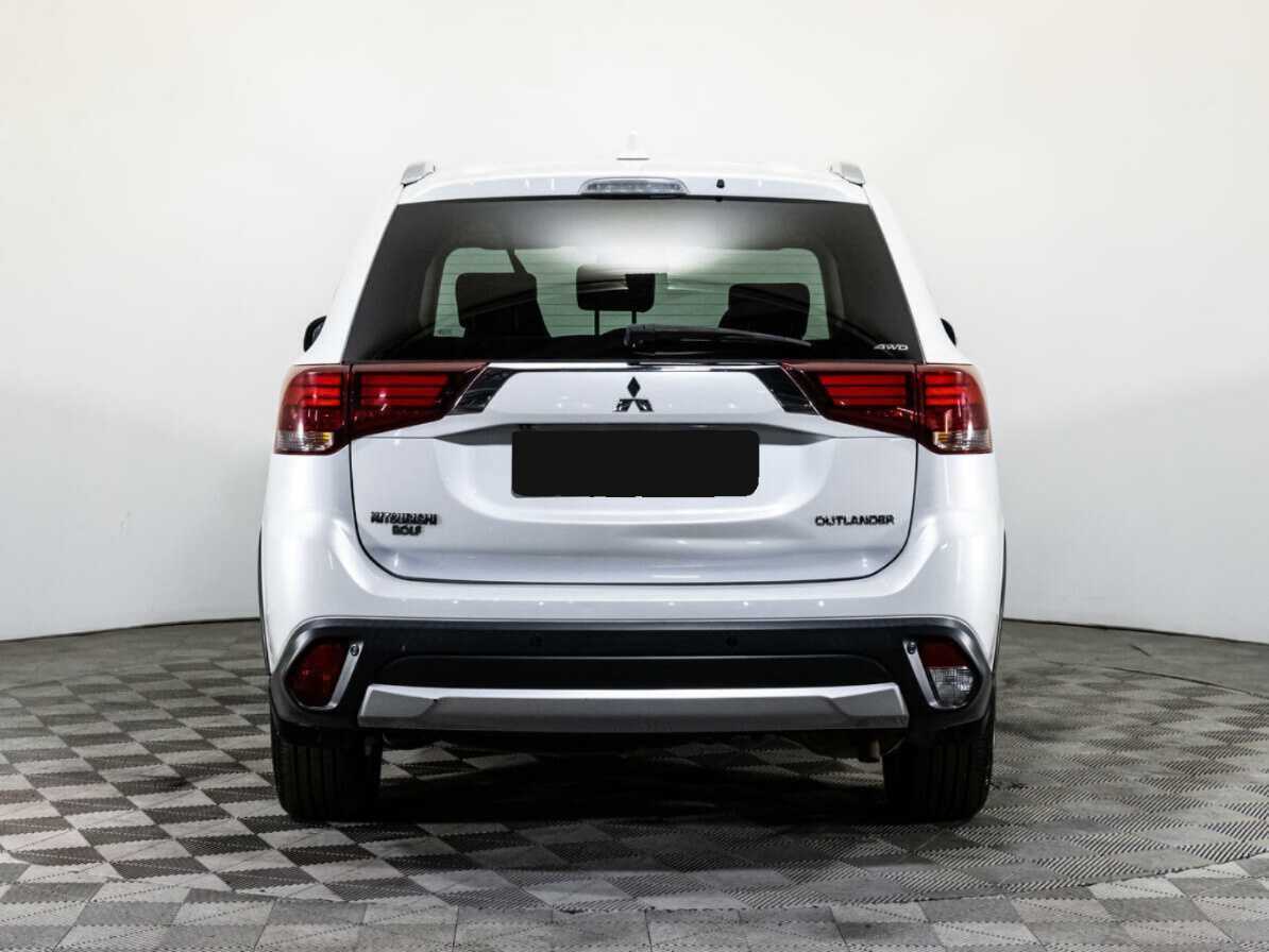 Mitsubishi Outlander 2017 года с пробегом. Фото: #5