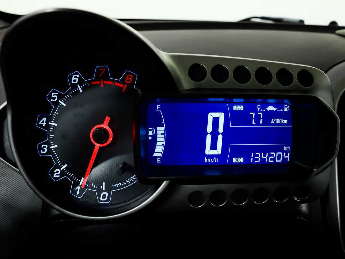 Chevrolet Aveo 2014 года с пробегом. Фото: #8