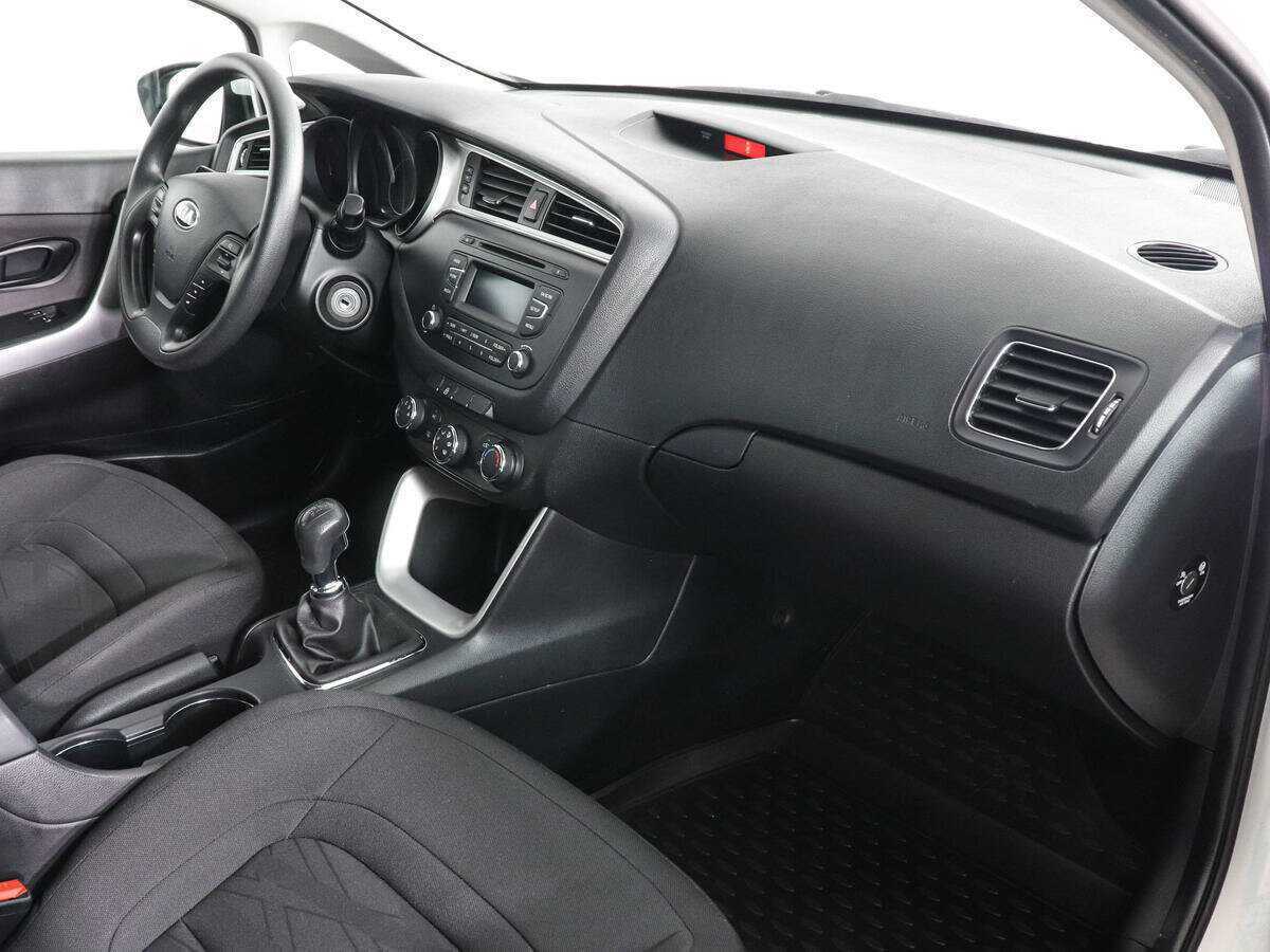 Kia Ceed 2018 года с пробегом. Фото: #9