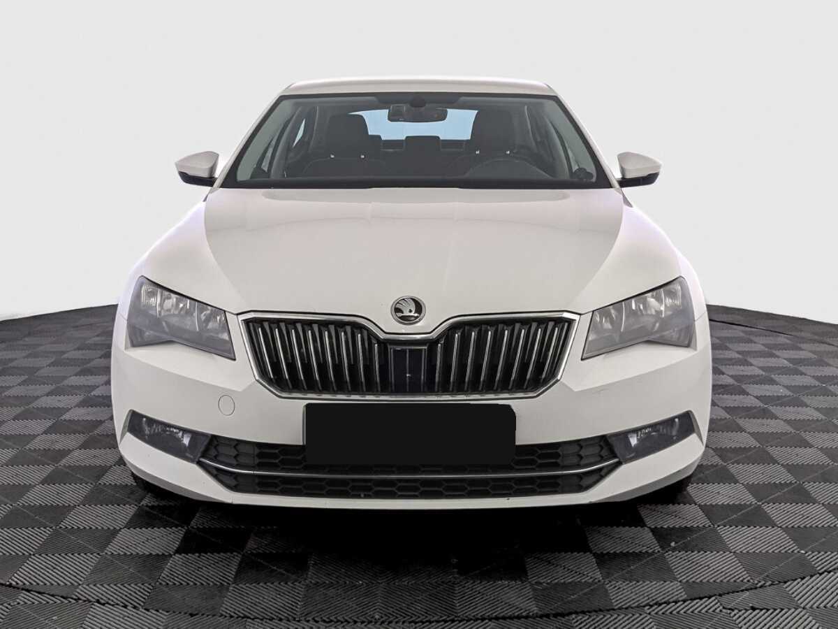 Skoda Superb 2017 года с пробегом. Фото: #1