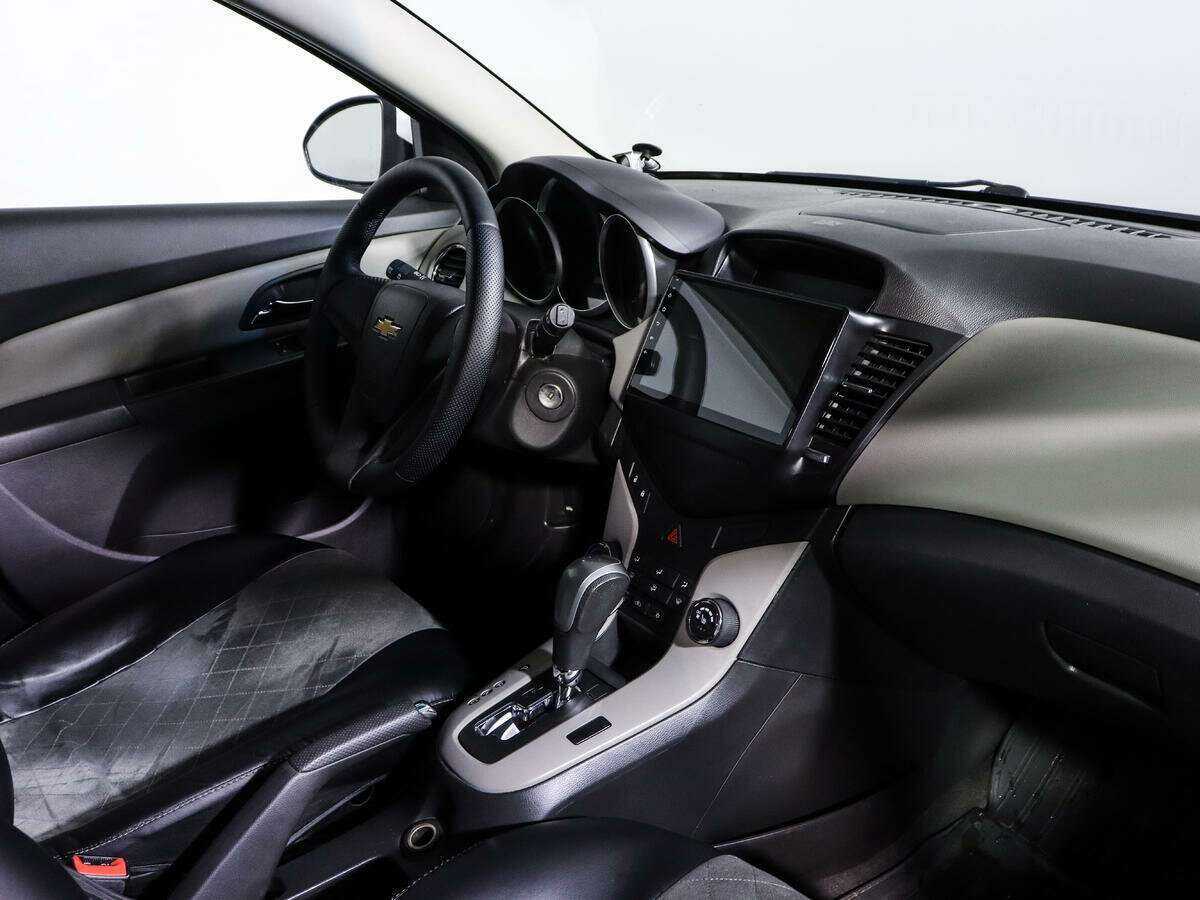 Chevrolet Cruze 2012 года с пробегом. Фото: #8