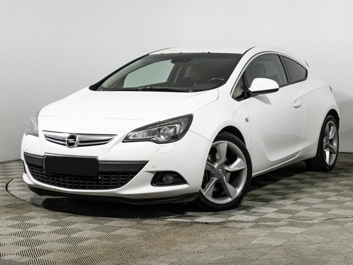 Opel Astra 2013 года с пробегом. Посмотреть фото