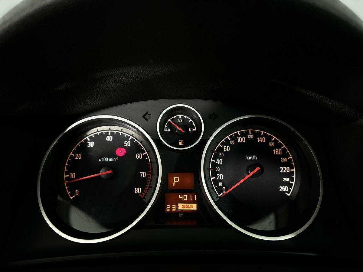 Opel Astra 2014 года с пробегом. Фото: #8