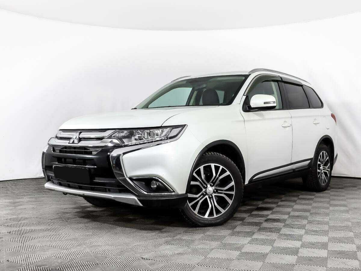 Mitsubishi Outlander 2016 года с пробегом. Фото: #0