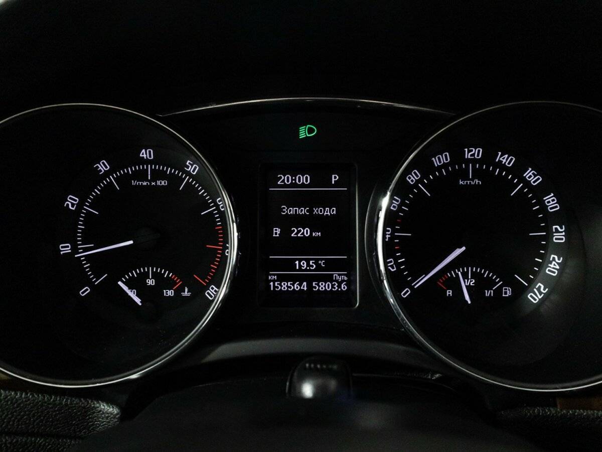 Skoda Superb 2013 года с пробегом. Фото: #11