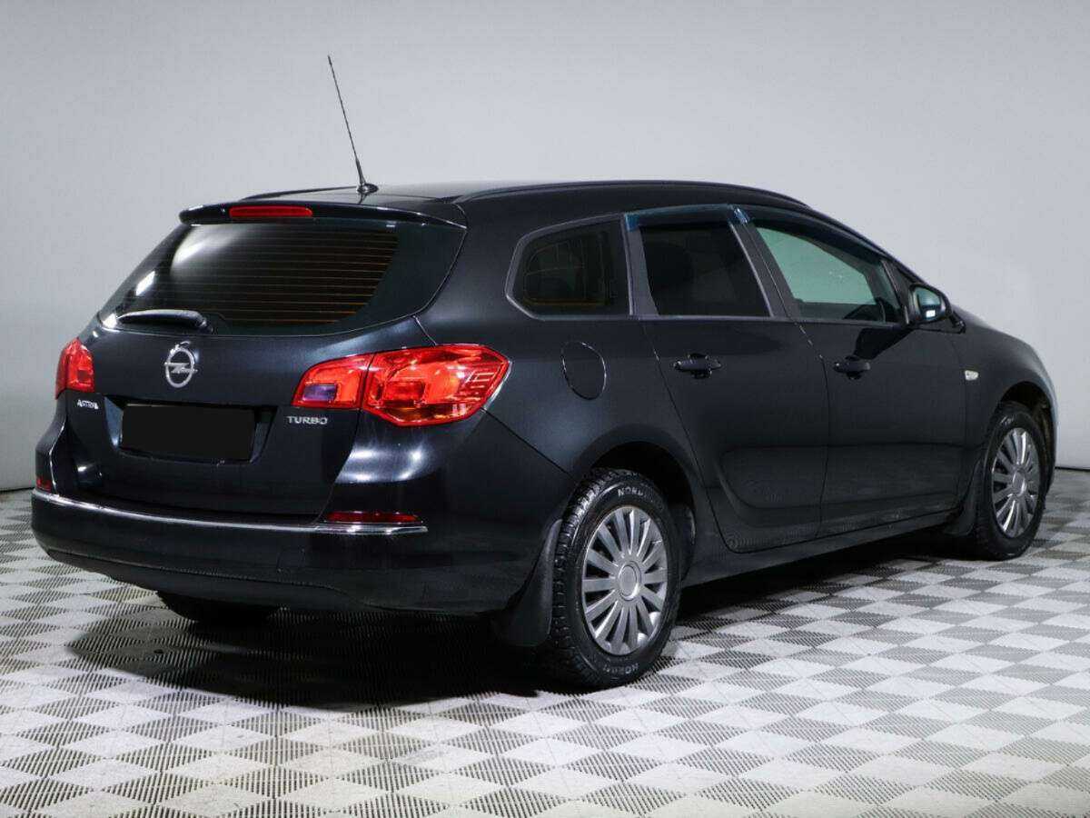 Opel Astra 2014 года с пробегом. Фото: #4