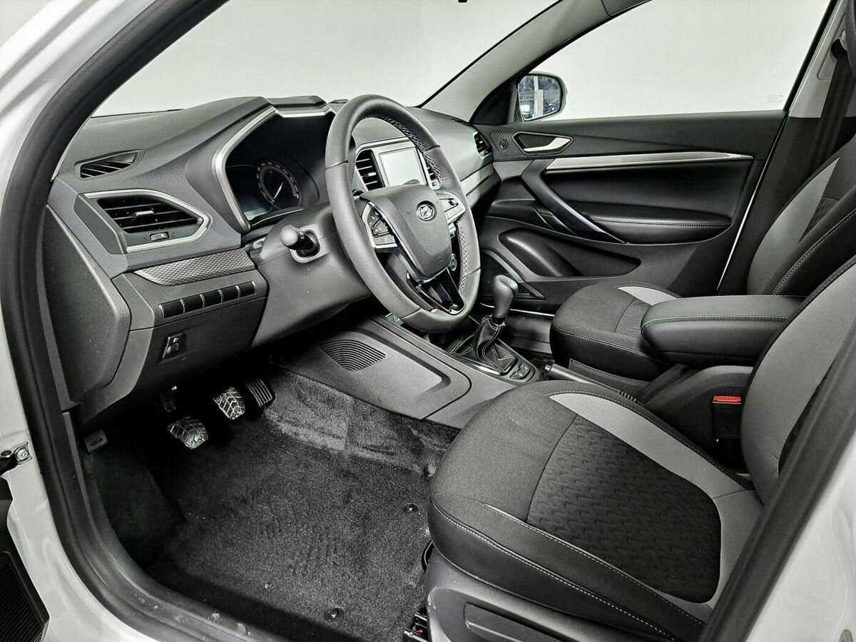 Lada (ВАЗ) Vesta 2023 года с пробегом. Фото: #11