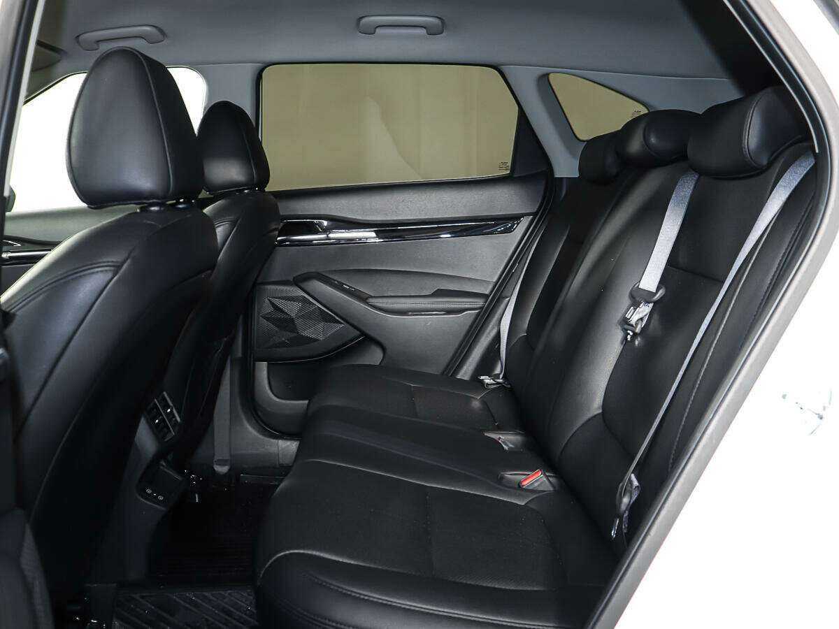 Kia Seltos 2023 года с пробегом. Фото: #9