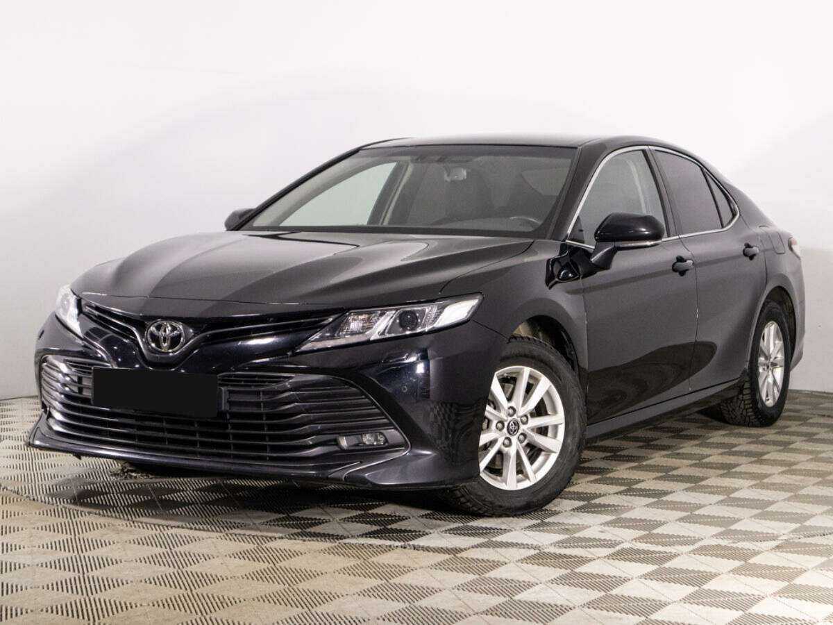 Toyota Camry 2019 года с пробегом. Посмотреть фото
