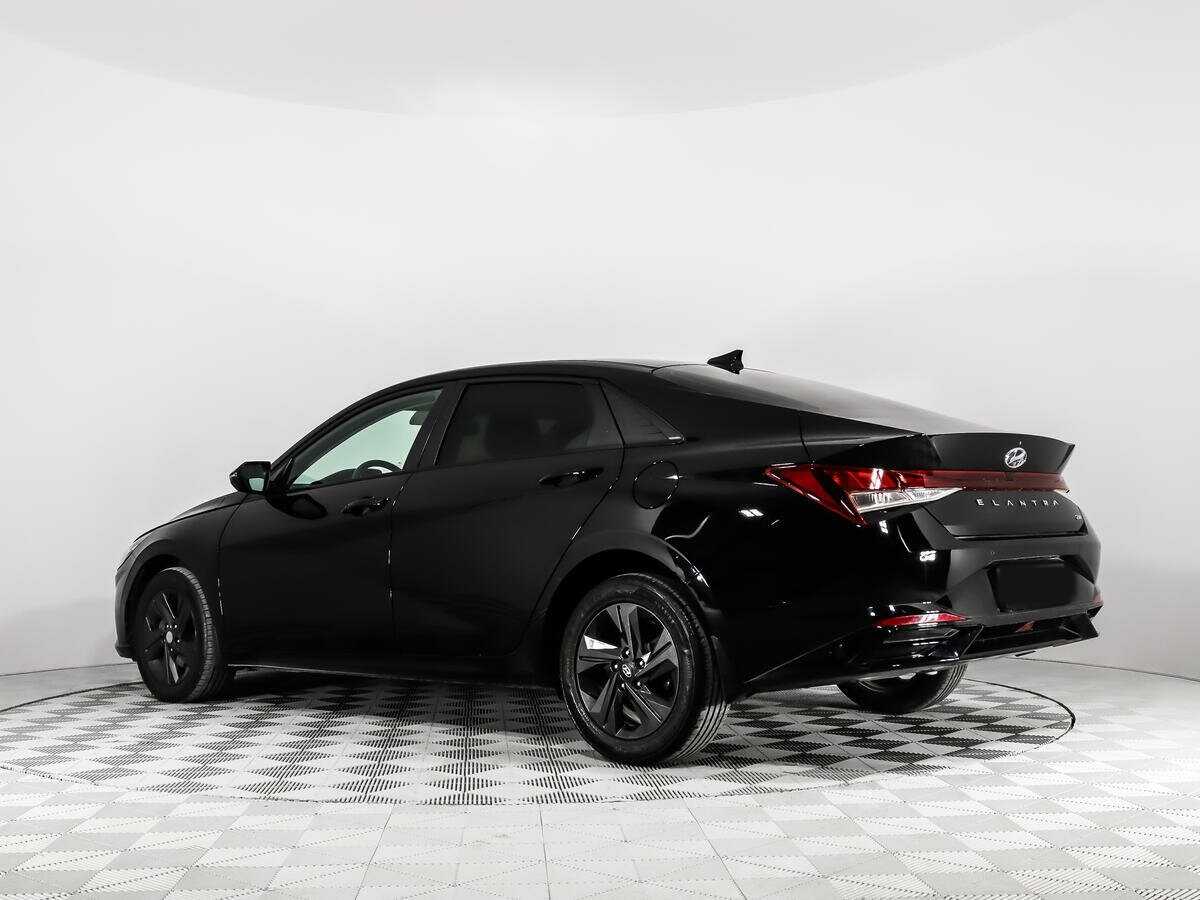 Hyundai Elantra 2021 года с пробегом. Фото: #6