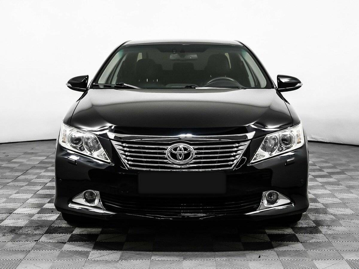 Toyota Camry 2012 года с пробегом. Фото: #1