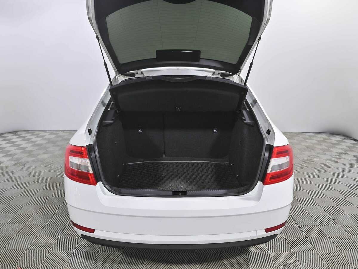 Skoda Octavia 2018 года с пробегом. Фото: #12
