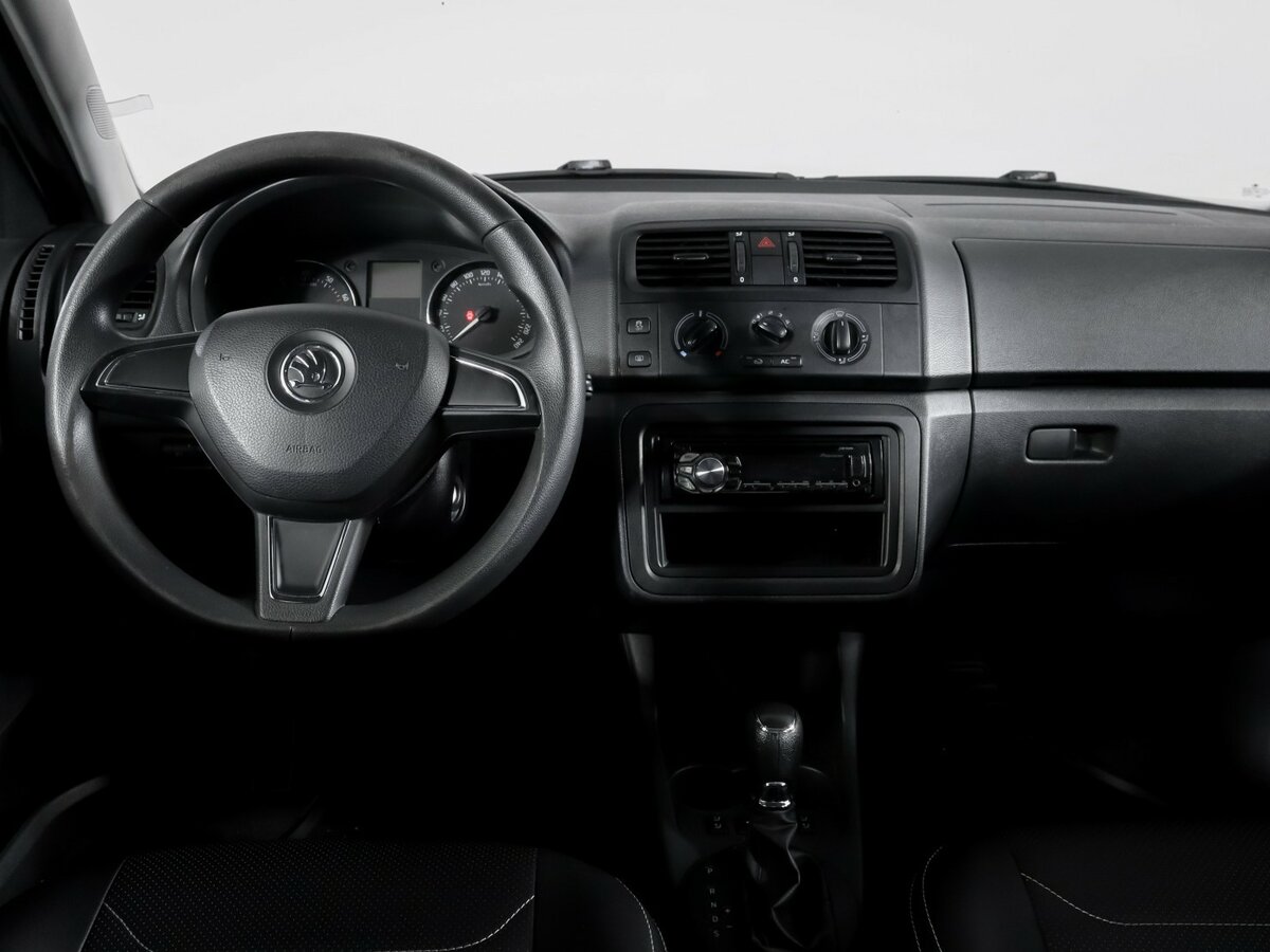 Skoda Fabia 2014 года с пробегом. Фото: #9