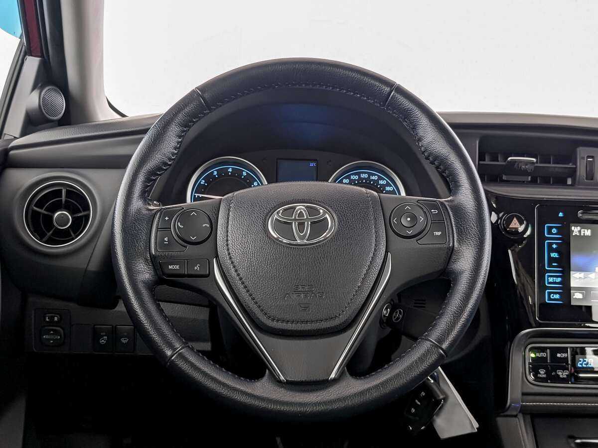 Toyota Corolla 2018 года с пробегом. Фото: #19