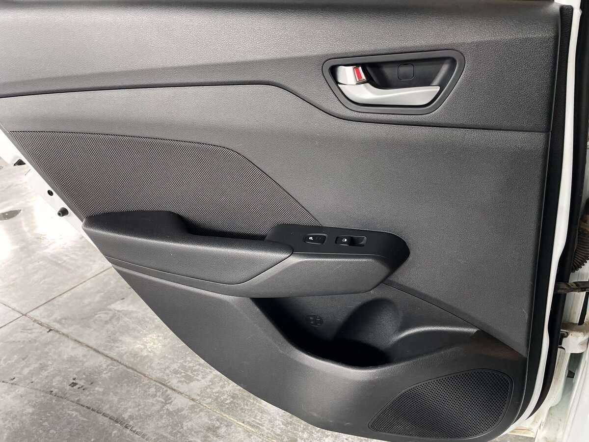 Hyundai Solaris 2018 года с пробегом. Фото: #19