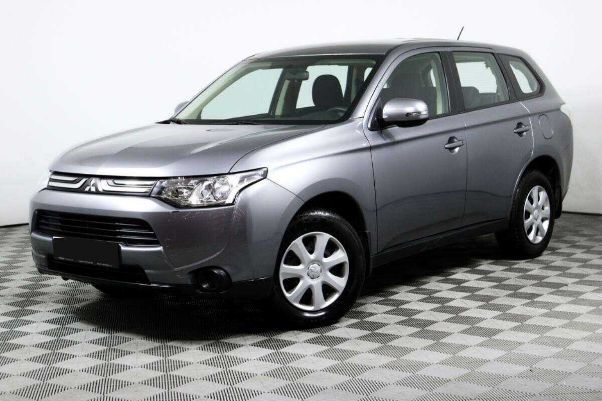 Mitsubishi Outlander 2012 года с пробегом. Посмотреть фото