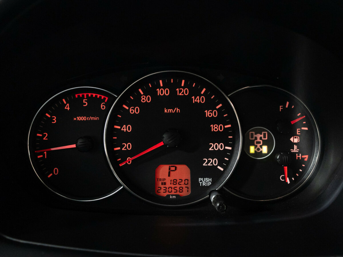 Mitsubishi Pajero Sport 2013 года с пробегом. Фото: #9