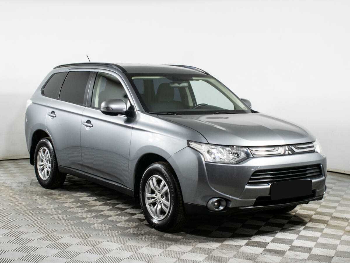 Mitsubishi Outlander 2012 года с пробегом. Фото: #2