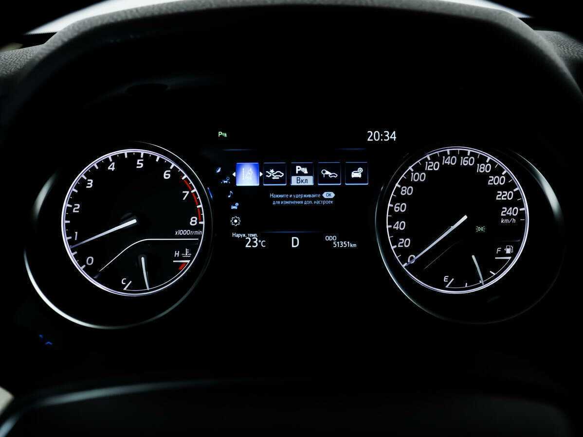 Toyota Camry 2020 года с пробегом. Фото: #9