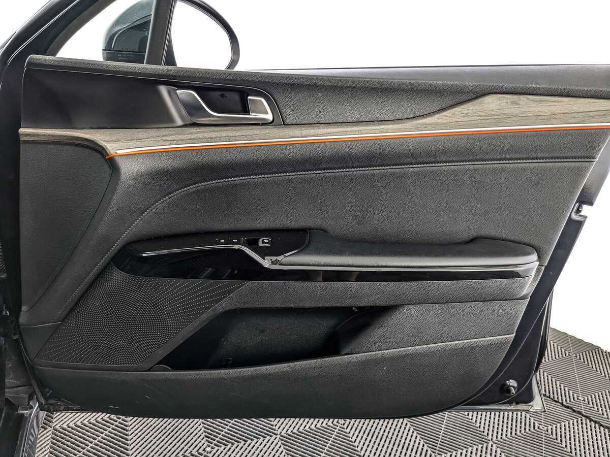 Kia K5 2021 года с пробегом. Фото: #20