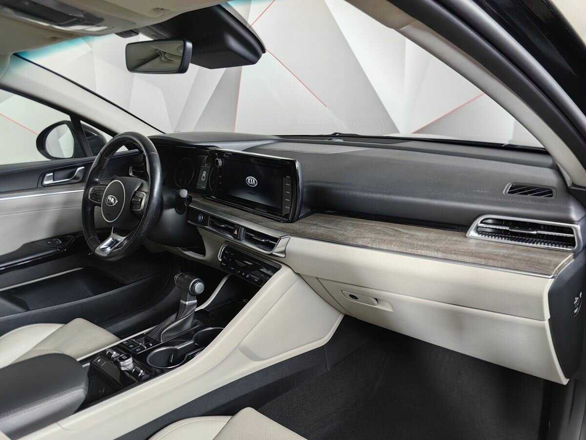 Kia K5 2020 года с пробегом. Фото: #8