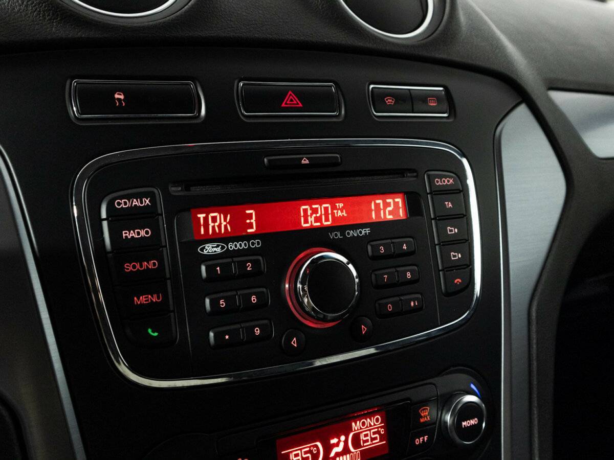 Ford Mondeo 2013 года с пробегом. Фото: #16