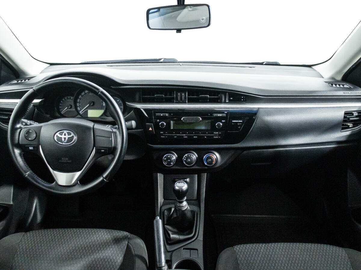 Toyota Corolla 2015 года с пробегом. Фото: #12