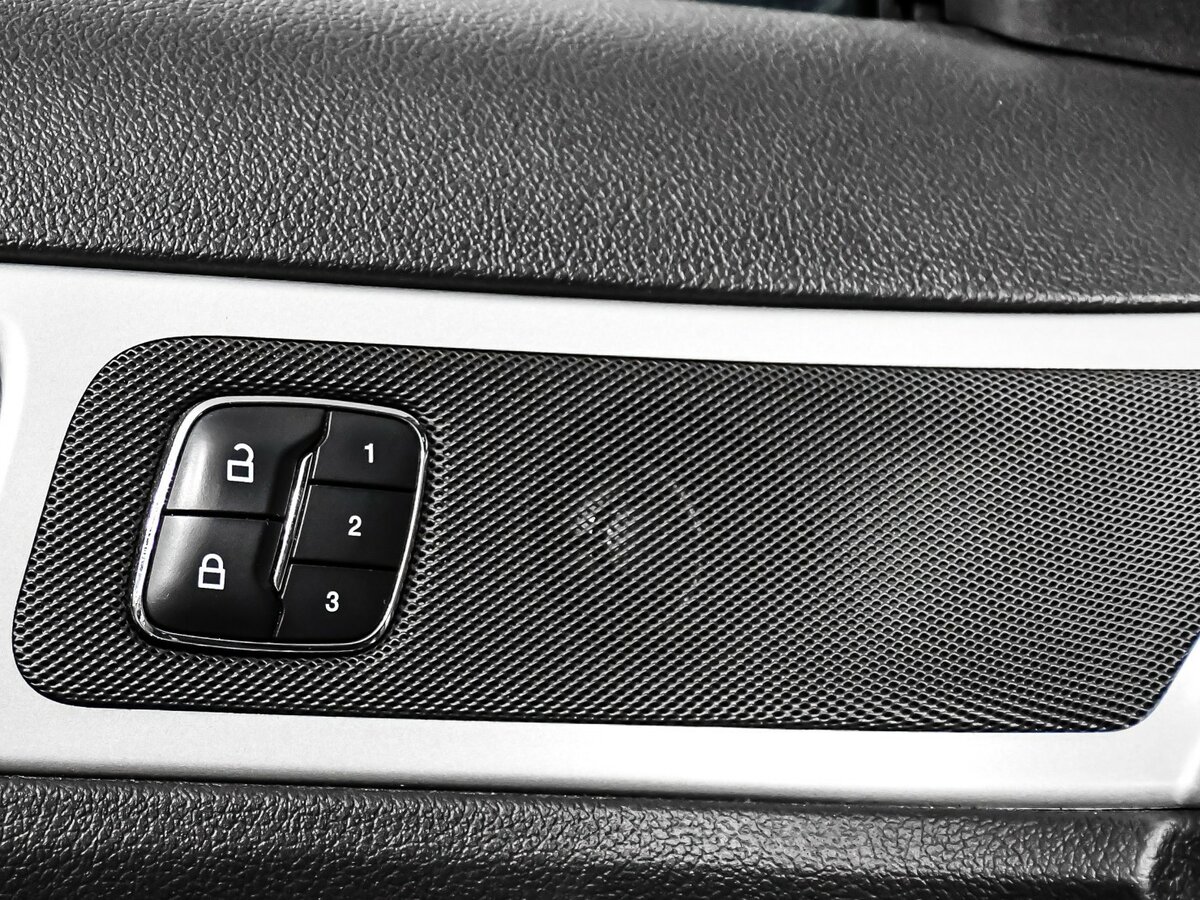 Ford Explorer 2013 года с пробегом. Фото: #15