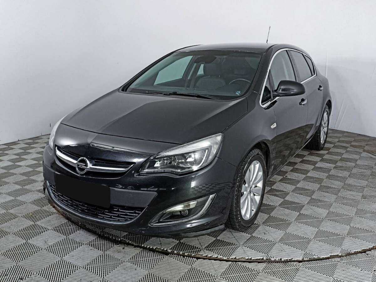 Opel Astra 2012 года с пробегом. Фото: #0