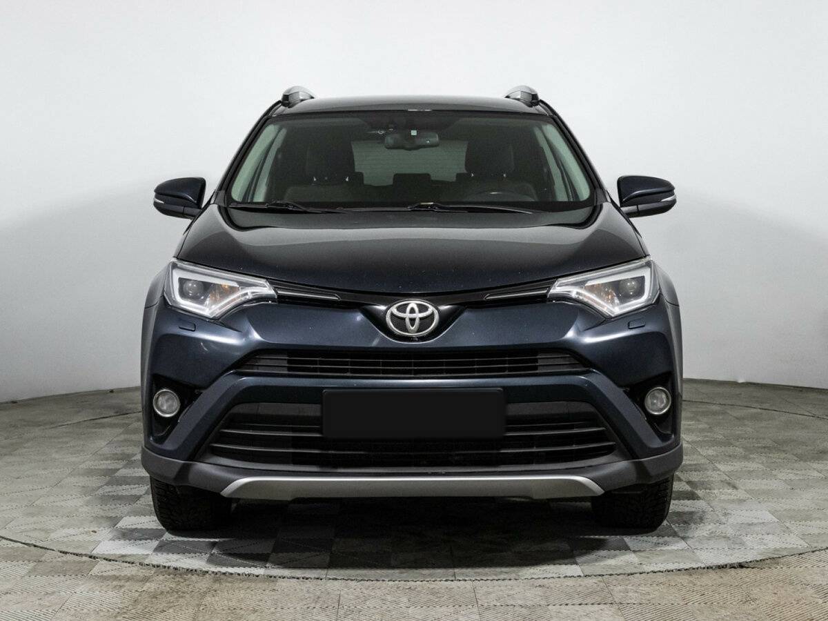 Toyota RAV4 2018 года с пробегом. Фото: #1