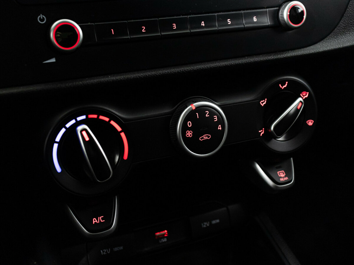 Kia Rio 2021 года с пробегом. Фото: #17