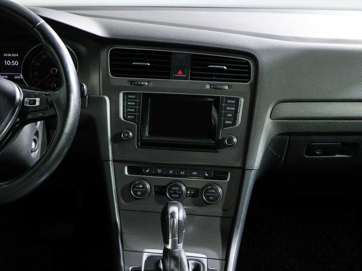 Volkswagen Golf 2013 года с пробегом. Фото: #12