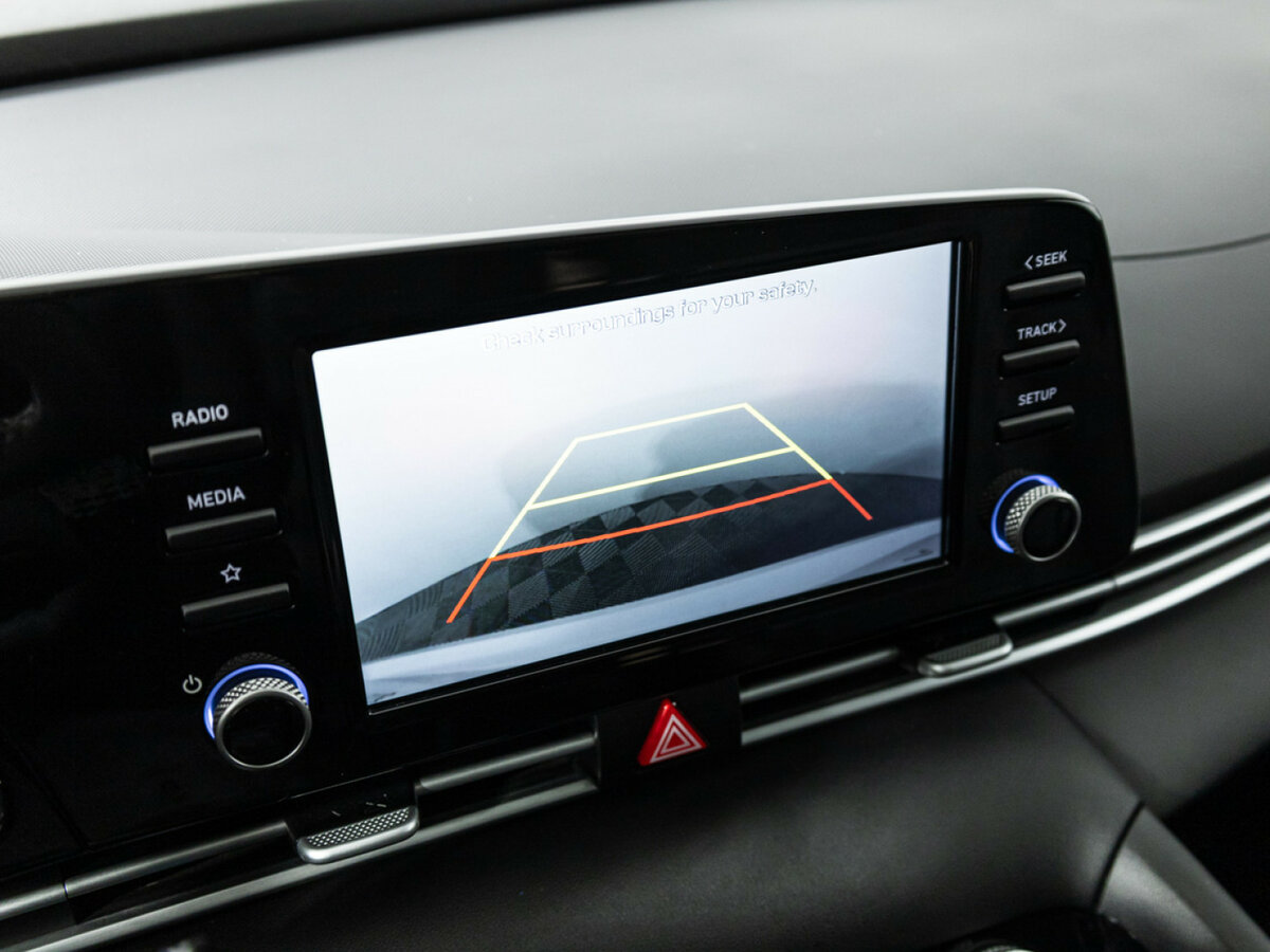 Hyundai Elantra 2023 года с пробегом. Фото: #15