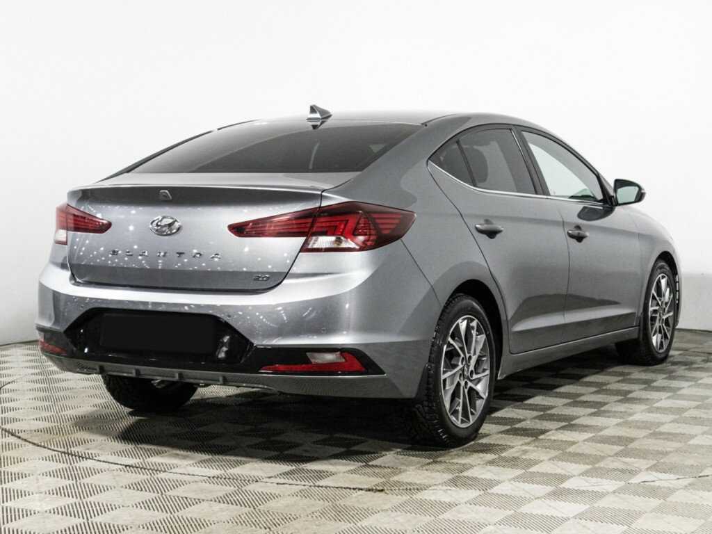 Hyundai Elantra 2019 года с пробегом. Фото: #4