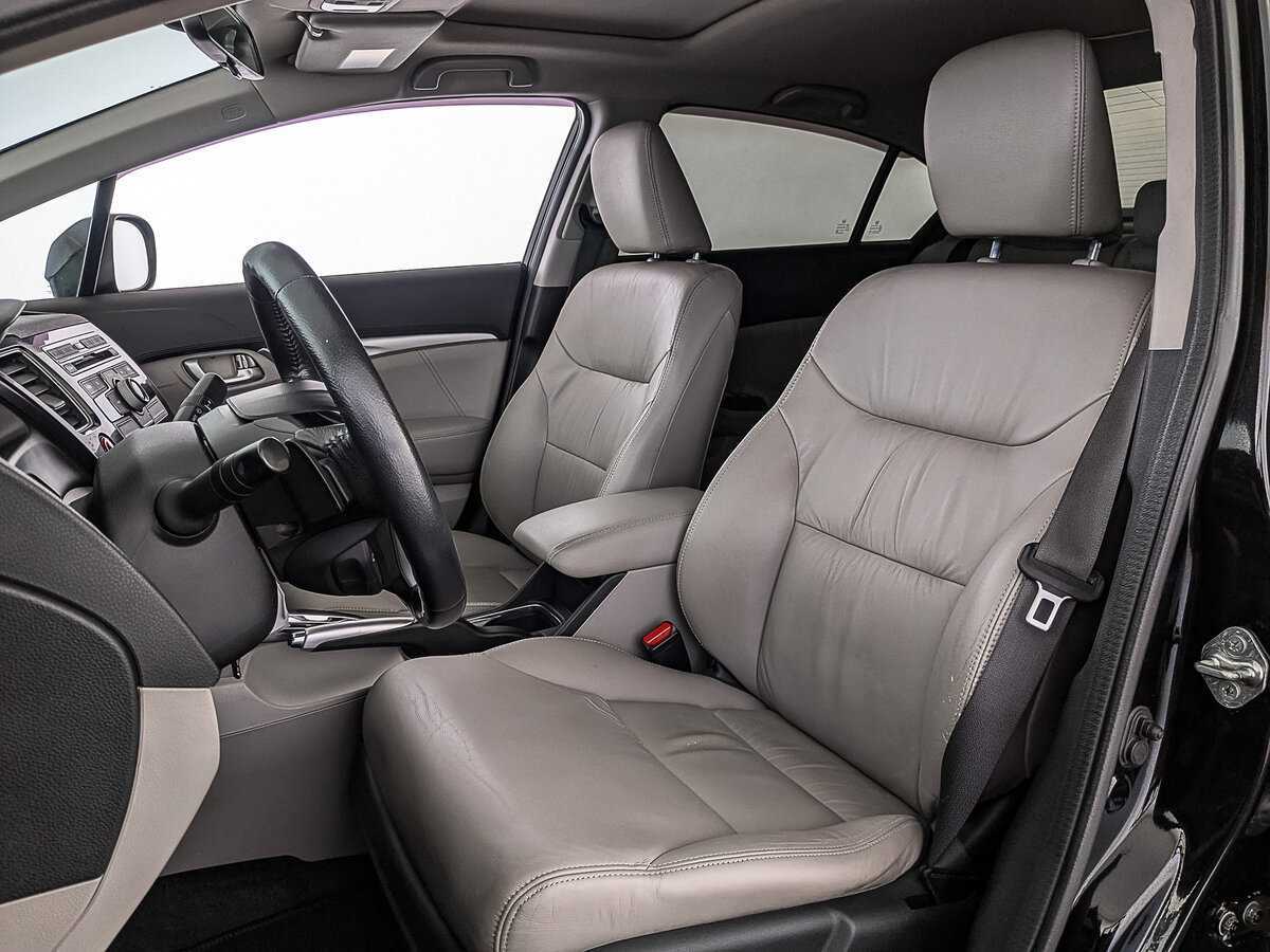 Honda Civic 2013 года с пробегом. Фото: #18