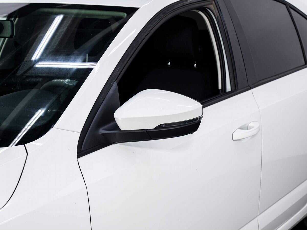 Skoda Octavia 2019 года с пробегом. Фото: #6