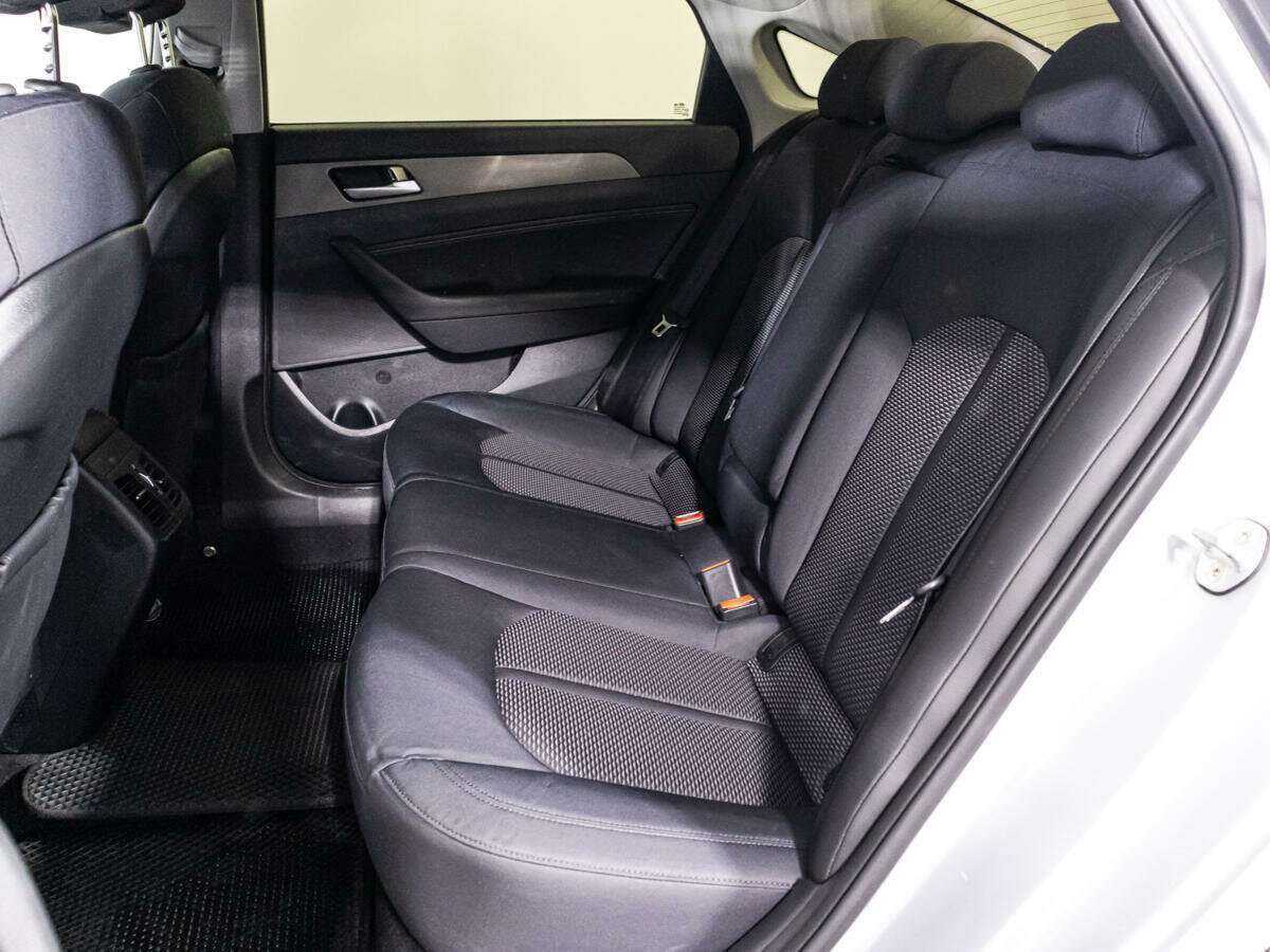 Hyundai Sonata 2018 года с пробегом. Фото: #9