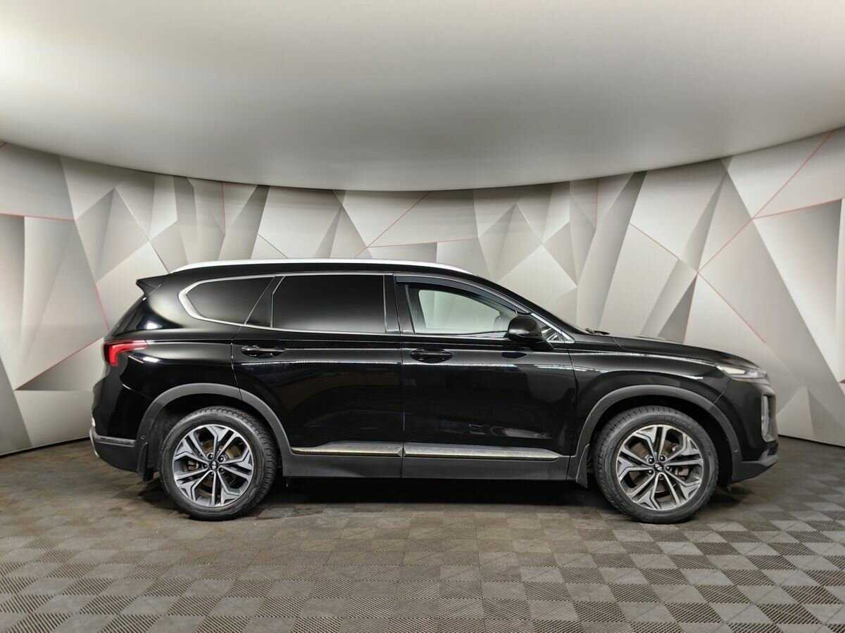 Hyundai Santa Fe 2019 года с пробегом. Фото: #5