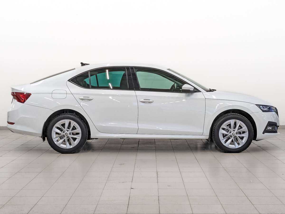 Skoda Octavia 2021 года с пробегом. Фото: #5