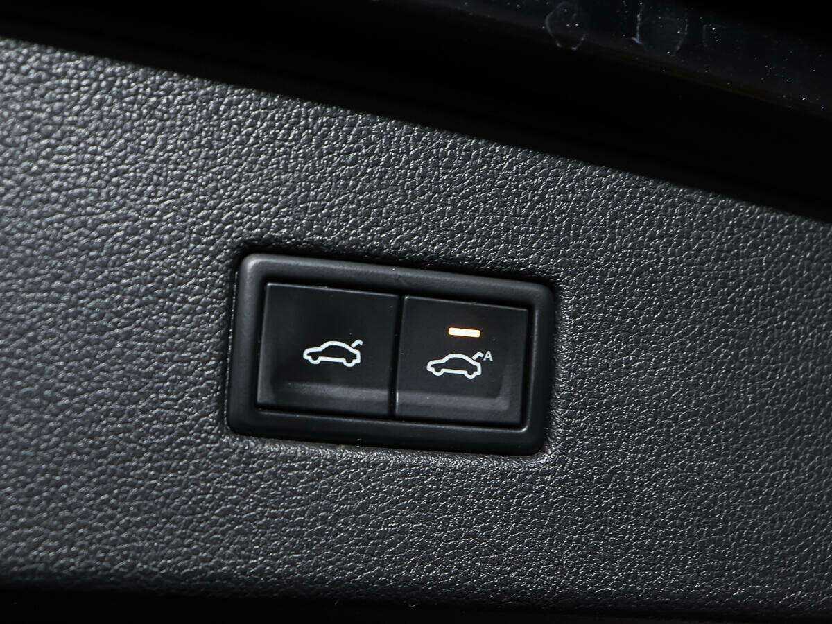 Volkswagen Tiguan 2018 года с пробегом. Фото: #18